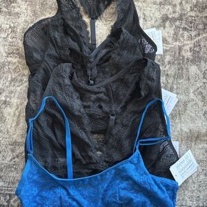 (4) AUDEN Size small Bras